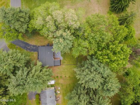247 Pinewood Drive Schenectady NY 12303