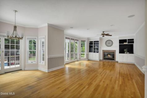73 Robinwood Drive Clifton Park NY 12065