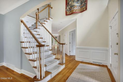 73 Robinwood Drive Clifton Park NY 12065