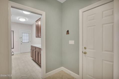 73 Robinwood Drive Clifton Park NY 12065