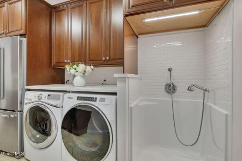 73 Robinwood Drive Clifton Park NY 12065