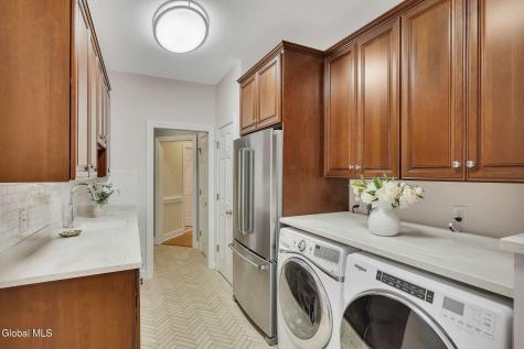 73 Robinwood Drive Clifton Park NY 12065