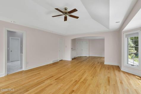 73 Robinwood Drive Clifton Park NY 12065