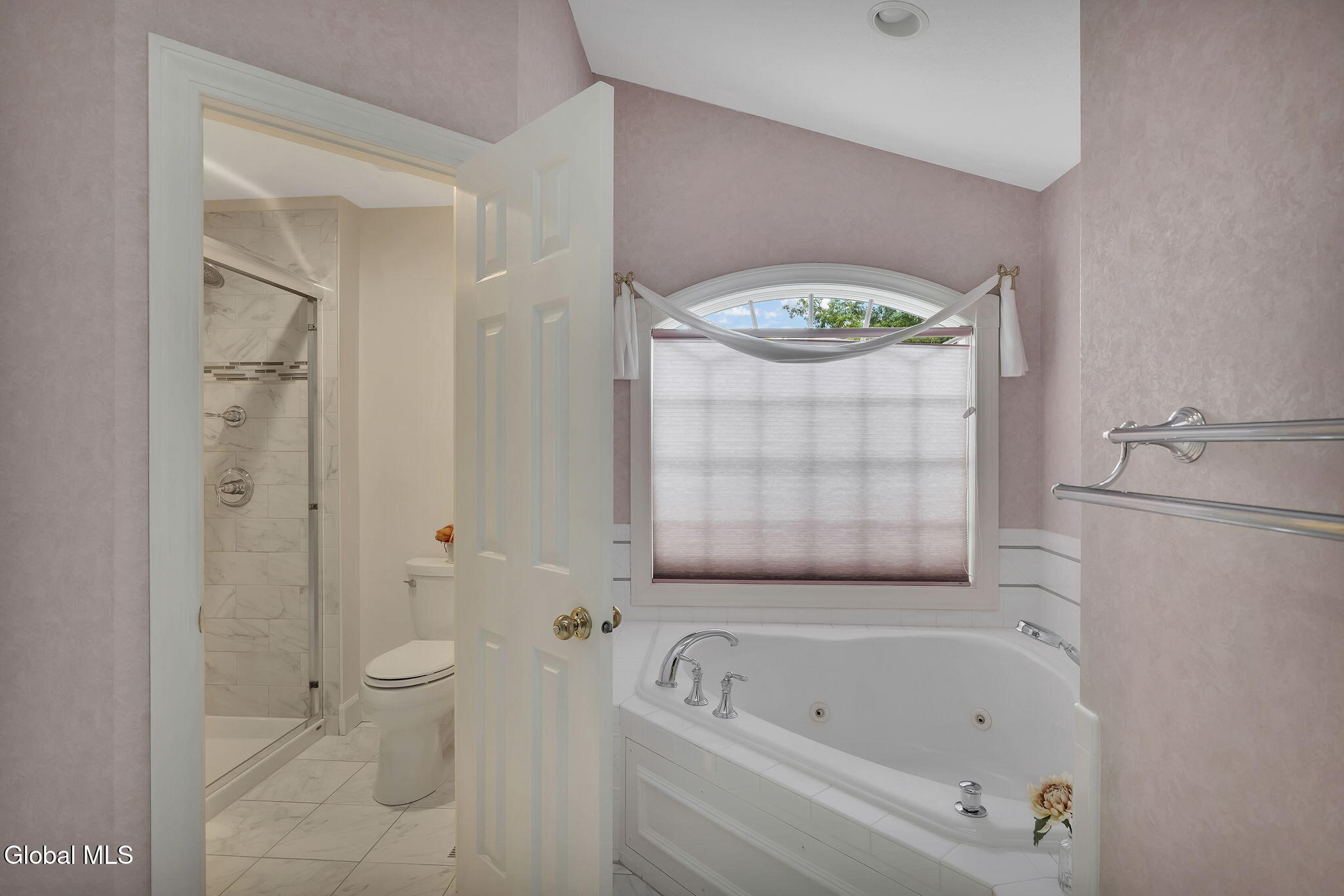 73 Robinwood Drive Clifton Park NY 12065