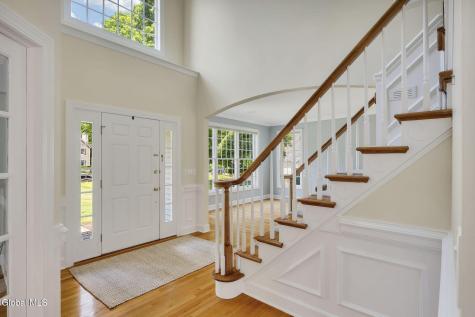 73 Robinwood Drive Clifton Park NY 12065