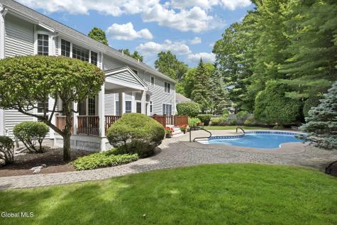 73 Robinwood Drive Clifton Park NY 12065
