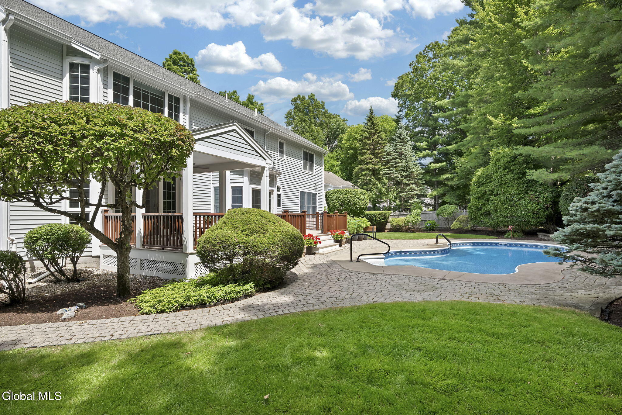 73 Robinwood Drive Clifton Park NY 12065