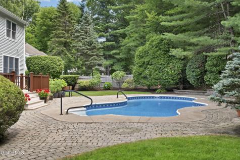 73 Robinwood Drive Clifton Park NY 12065
