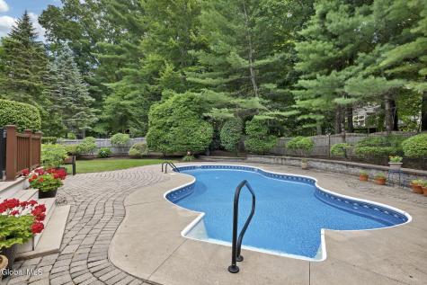 73 Robinwood Drive Clifton Park NY 12065