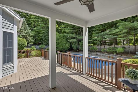 73 Robinwood Drive Clifton Park NY 12065