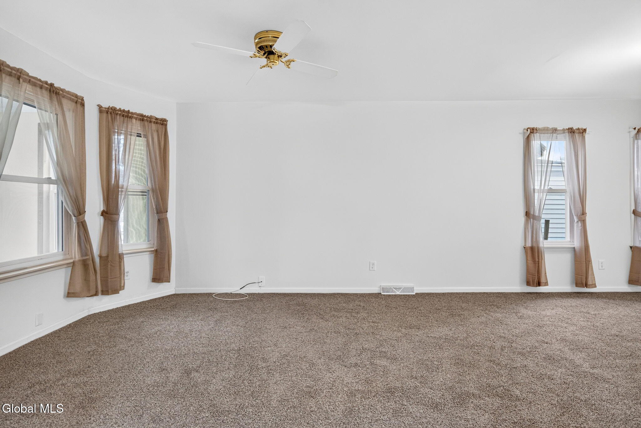 706 2nd Street Watervliet NY 12189