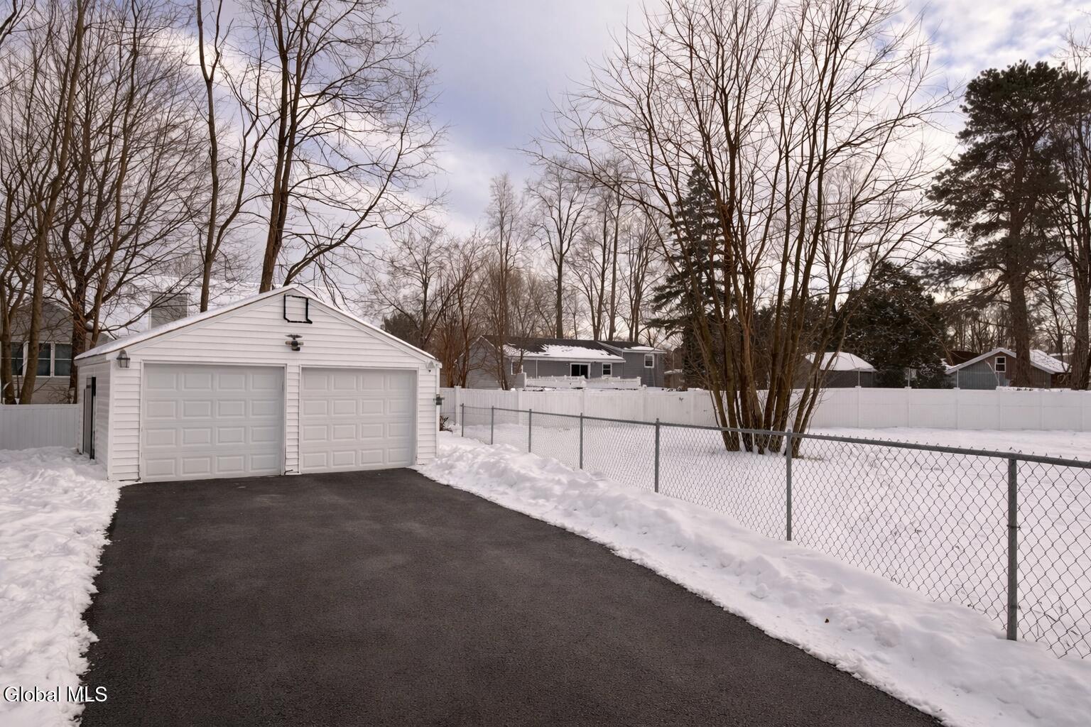 2427 3rd Avenue Schenectady NY 12303