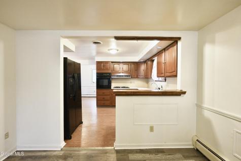 2527 Barton Avenue Rotterdam NY 12306