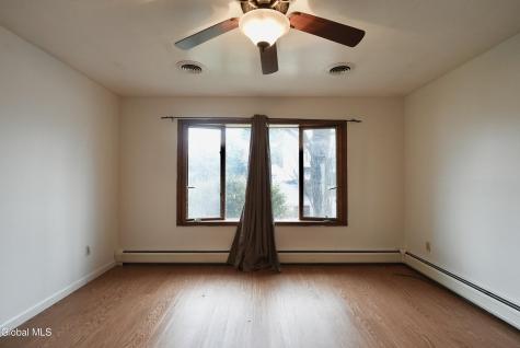 2527 Barton Avenue Rotterdam NY 12306