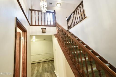 2527 Barton Avenue Rotterdam NY 12306