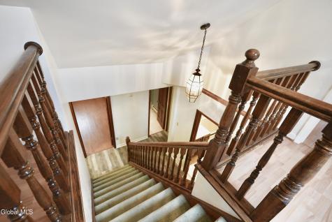 2527 Barton Avenue Rotterdam NY 12306