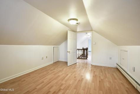 2527 Barton Avenue Rotterdam NY 12306