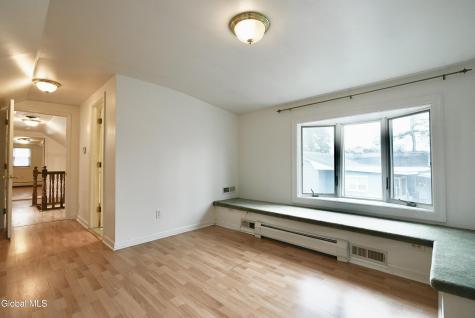 2527 Barton Avenue Rotterdam NY 12306