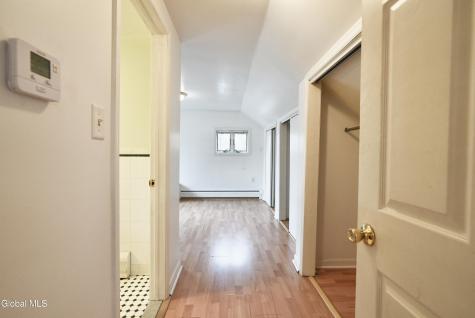 2527 Barton Avenue Rotterdam NY 12306