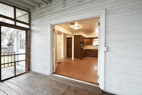 2527 Barton Avenue Rotterdam NY 12306