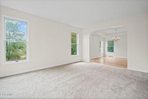 3 Windmill Way Cohoes NY 12047