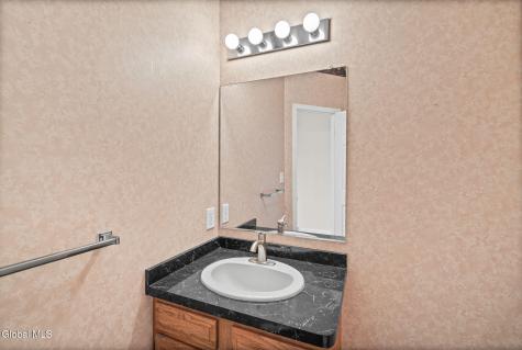 3 Windmill Way Cohoes NY 12047