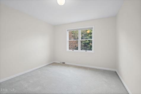 3 Windmill Way Cohoes NY 12047