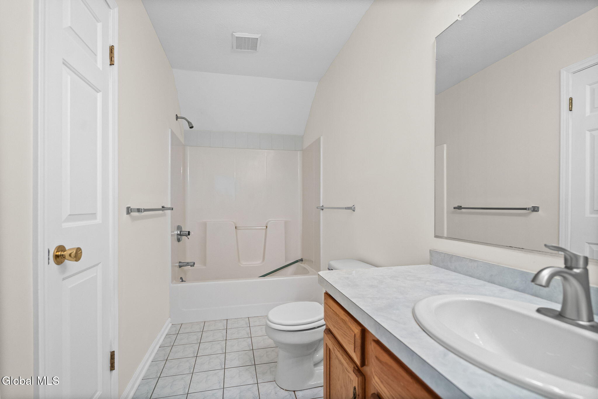 3 Windmill Way Cohoes NY 12047