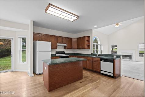 3 Windmill Way Cohoes NY 12047