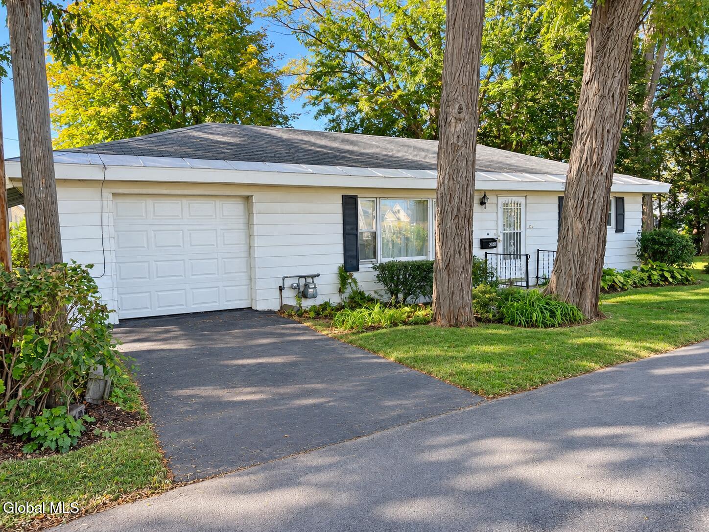 256 Perry Street Schenectady NY 12306