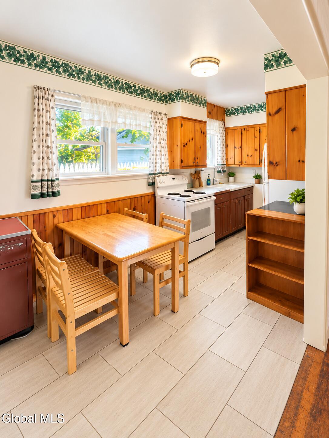 256 Perry Street Schenectady NY 12306