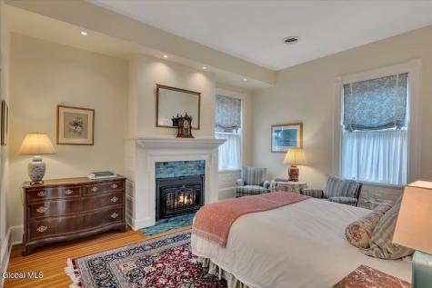 795 N Broadway Saratoga Springs NY 12866