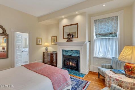 795 N Broadway Saratoga Springs NY 12866