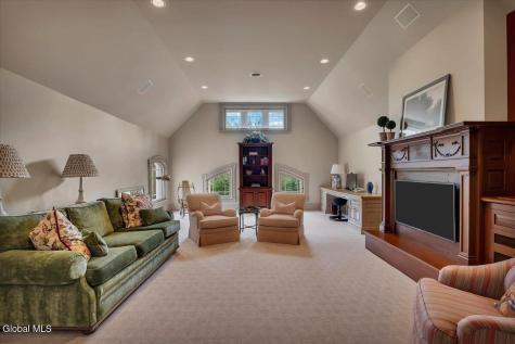 795 N Broadway Saratoga Springs NY 12866