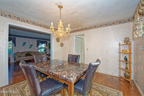 12 Lynnwood Drive Loudonville NY 12211