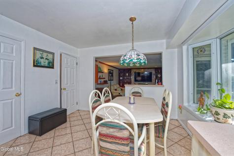 12 Lynnwood Drive Loudonville NY 12211