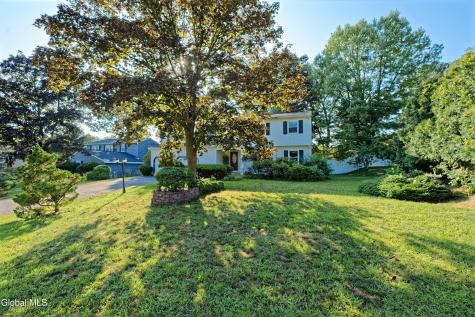 12 Lynnwood Drive Loudonville NY 12211