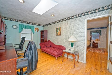 12 Lynnwood Drive Loudonville NY 12211