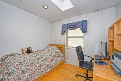 12 Lynnwood Drive Loudonville NY 12211