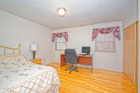 12 Lynnwood Drive Loudonville NY 12211