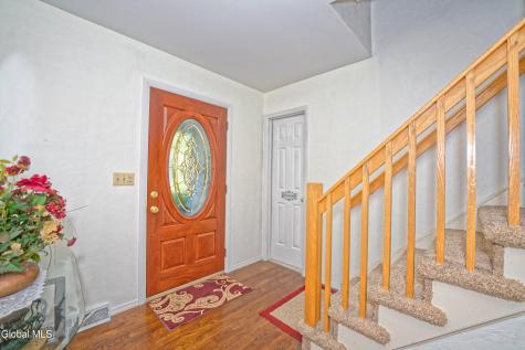 12 Lynnwood Drive Loudonville NY 12211