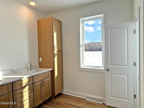 31 Eastpointe Drive Saratoga Springs NY 12866