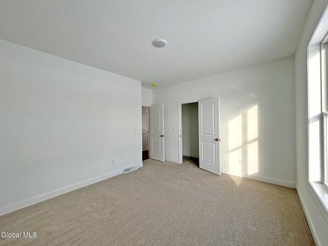 31 Eastpointe Drive Saratoga Springs NY 12866