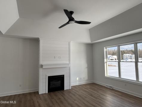 31 Eastpointe Drive Saratoga Springs NY 12866