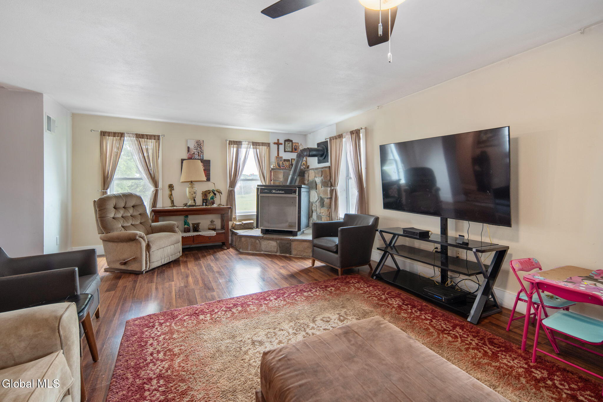 118 Freeds Road Howes Cave NY 12092