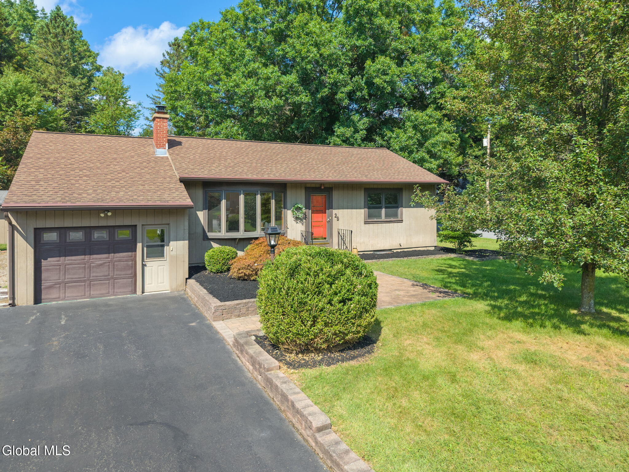 29 Richland Drive Schenectady NY 12302