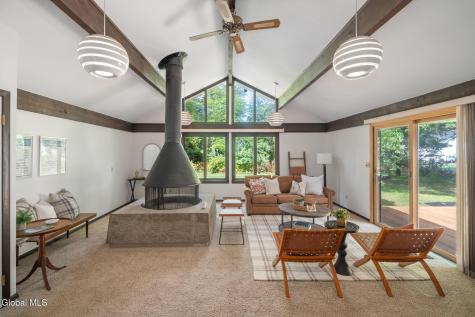 29 Richland Drive Schenectady NY 12302