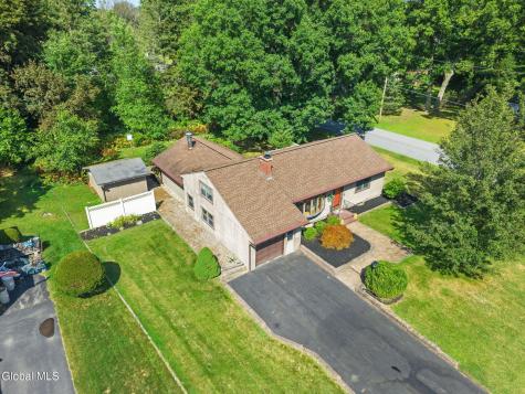 29 Richland Drive Schenectady NY 12302