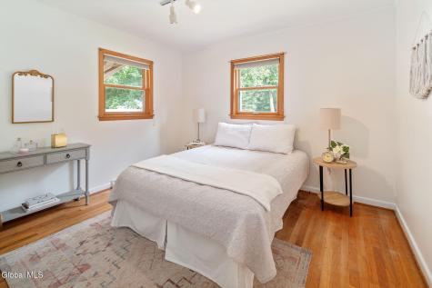 29 Richland Drive Schenectady NY 12302
