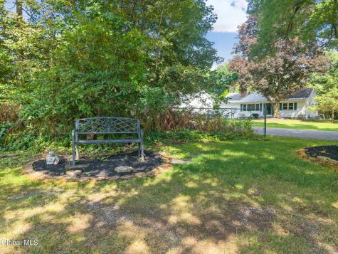 29 Richland Drive Schenectady NY 12302